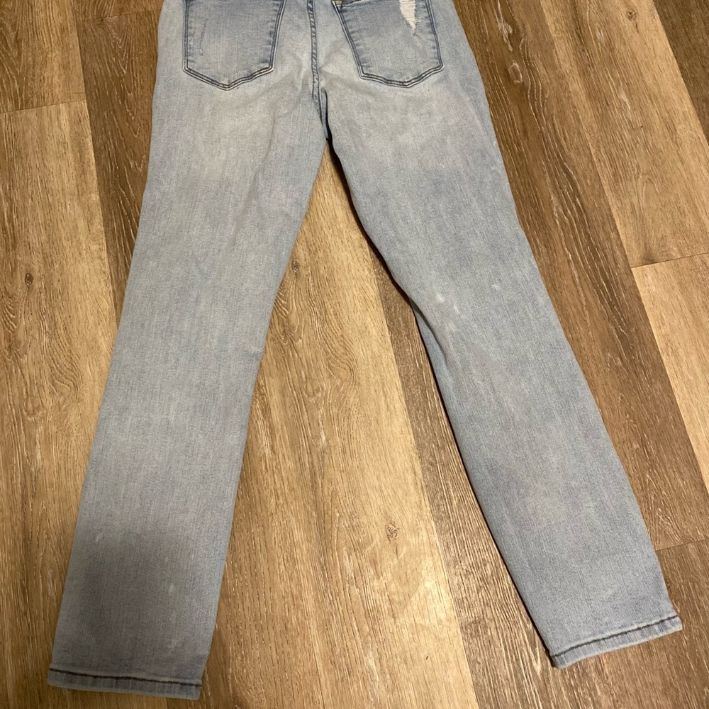 NOWT light wash Judy blues, excellent stretch boyfriend fit.